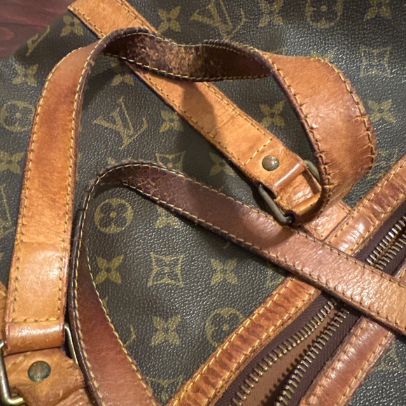 Louis Vuitton duffle bag see pics for wear bought at holt renfrew - Picture 13 of 13